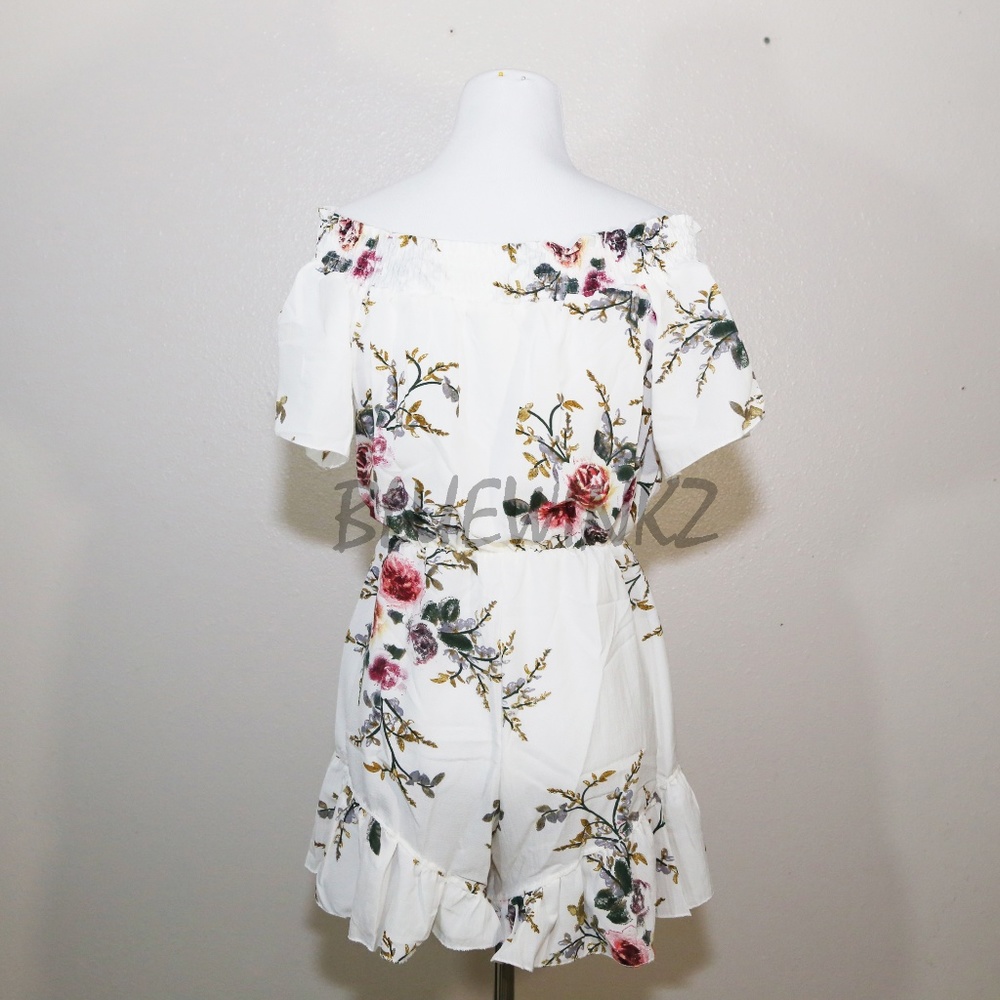 ***White Floral Romper - Picture 4 of 7